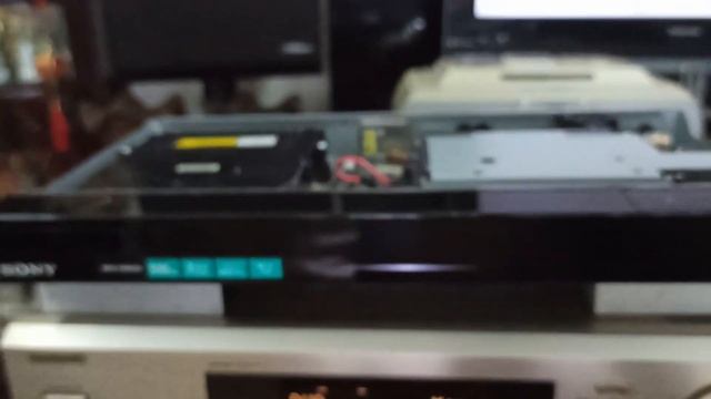 (ĐÃ BÁN)--P1-+Đầu Blu-ray SONY BDZ-EW520-Tích hợp Ổ Cứng HDD 500Gb-Chơi full các loại Đĩa. смотреть онлайн