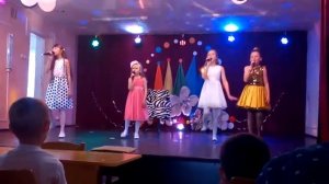 Лялечка танцует , лялечка поёт!!!