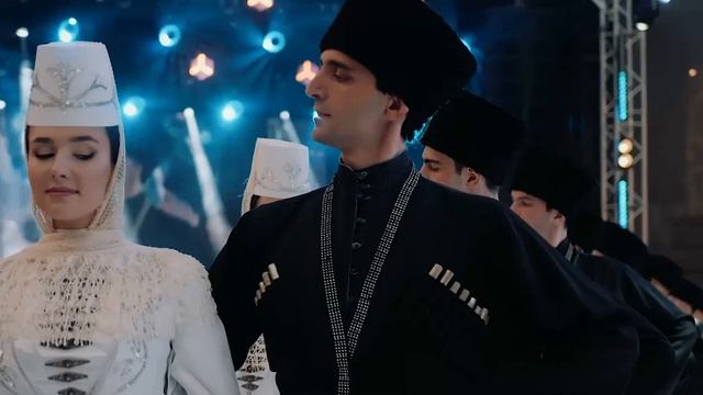 ОСЕТИНСКИЙ ТАНЕЦ СИМД | АНСАМБЛЬ ГОРЕЦ смотреть онлайн