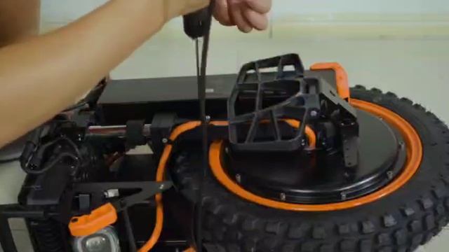 Inmotion V14 Adventure tire change is so fast смотреть онлайн