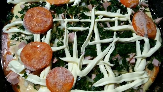 БЫСТРАЯ ПИЦЦА НА СКОВОРОДЕ за 20 МИНУТ смотреть онлайн