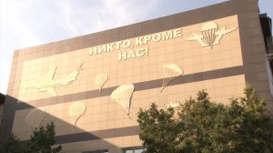 Первокурсникам десантного училища вручили погоны