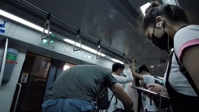 Singapore MRT ride from Caldecott to Upper Changi train station (1 of 2) смотреть онлайн