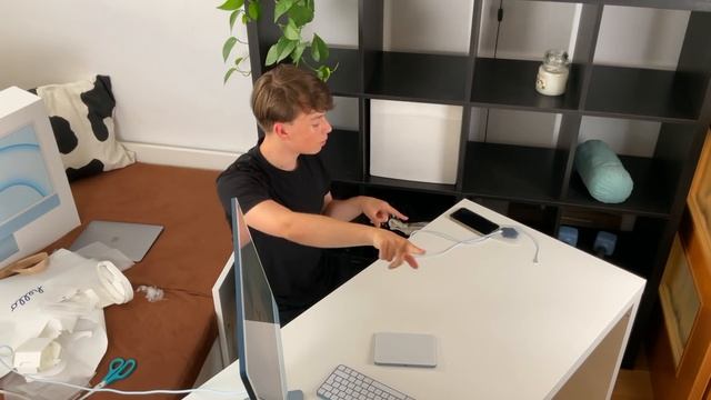M1 iMac *baby blue* UNBOXING! + Moje Recenze po 24 Hodinách✨ | tadeas смотреть онлайн