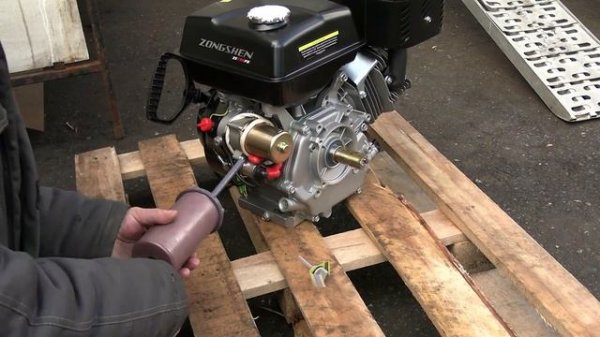 Распродажа - 16900 руб. Двигатель ZONGSHEN 15 л.с. 190F-D (ЭЛ СТАРТЕР, вал 25 мм)