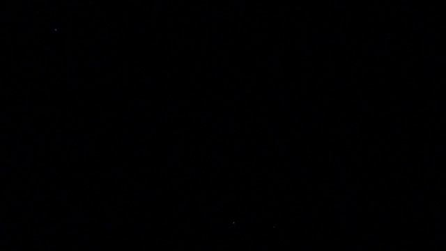 Я В ШКАФУ, НОСКИ МНЕ МСТЯТ смотреть онлайн