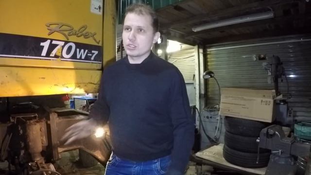 ?РЕМОНТ и СБОРКА ТОРМОЗОВ на ЭКСКАВАТОРЕ HYUNDAI R170-W?? смотреть онлайн