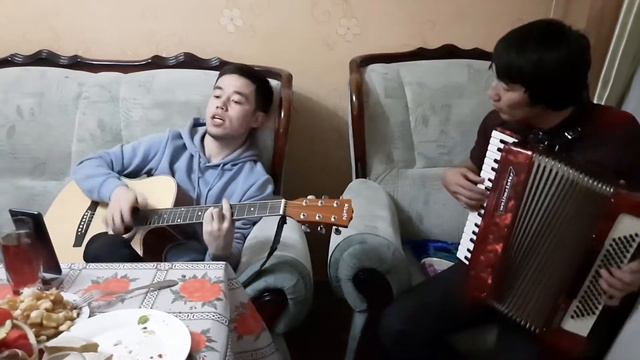 Жылтыр көйлек. Cover кавер смотреть онлайн