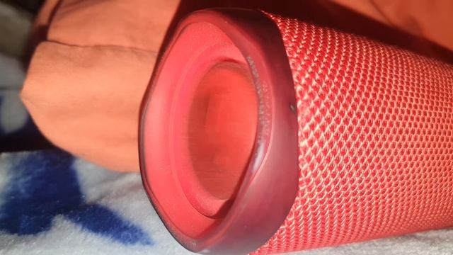 ?jbl flip 5 bass test at 100% vol? смотреть онлайн