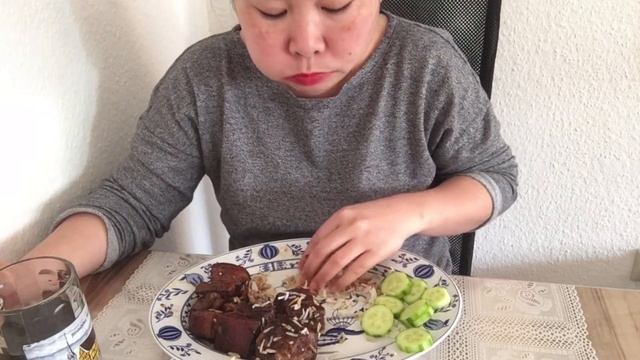 Pork Adobo Mukbang using TomFord matte lipstick ? смотреть онлайн