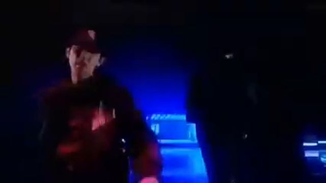 Любимчик Чанёль поёт рэп