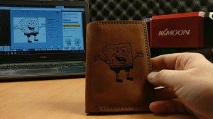 РАБОТА С КОЖЕЙ! ЛАЗЕРНЫЙ ГРАВЕР С ALIEXPRESS! ДЕЛАЕМ ГРАВИРОВКУ! УБИРАЕМ НАГАР ПОСЛЕ!