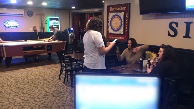 A Groovy Gig Log for the Midway Inn смотреть онлайн