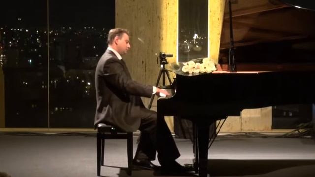 Frédéric Chopin Waltz Op.64 No.2 C Sharp Minor. Plays Mikayel Gabrielyan смотреть онлайн