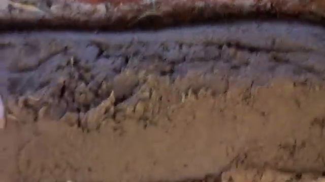 30. Уложил первый, он же и последний, ряд глиносмеси 30.08., 03.09.21 г. смотреть онлайн