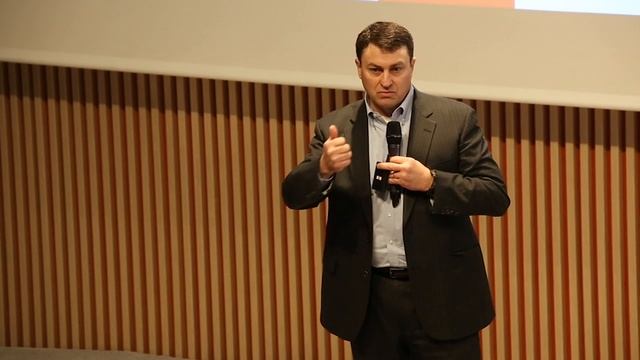 Stratégie Business Analytics & Big Data par Rich Clayton d'Oracle смотреть онлайн