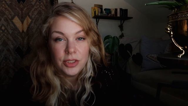The Tarot Roundup // Winter Decks // Top Tier Oracle Deck Finds // Tarot Deck Favourites смотреть онлайн