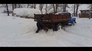 Газ 53.СУПЕР ПРОХОДИМОСТЬ  Толкая снег бампером !  Редуктор от Газ 66!