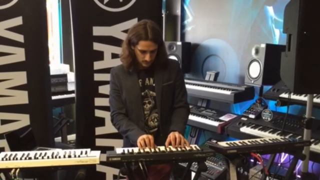 Yamaha Reface CP Demo with Dom Sigalas смотреть онлайн