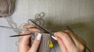 ВАРЕЖКИ СПИЦАМИ\\ПРОСТОЙ РЕЛЬЕФНЫЙ УЗОР