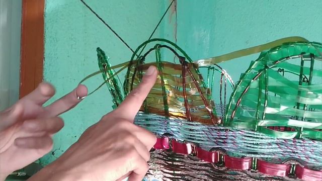 плетём кружево корзины из ПЛАСТИКОВЫХ БУТЫЛОК смотреть онлайн