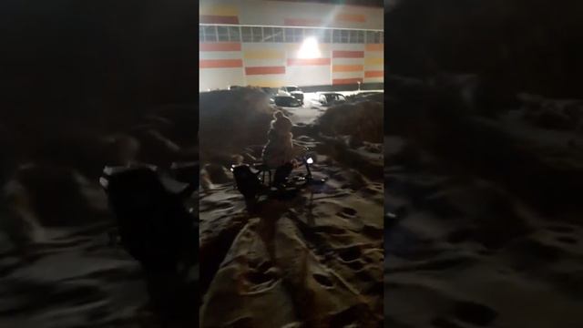 ?Ночные гонки на снегокате! смотреть онлайн