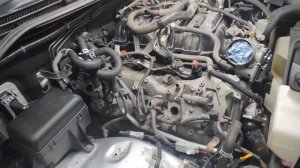 Замена прокладок клапанных крышек Toyota Land Cruiser 200 1UR-FE (3UR-FE).