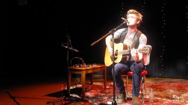 Kyle Riabko - Carry On (not full song) (live) смотреть онлайн