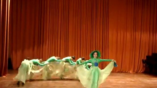 Гусеница и бабочки смотреть онлайн