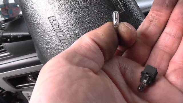 Naprawa podświetlenia tablicy wskaźników. Fiat ULYSSE,Peugeot 806, Citroen Evasion, Lancia Zeta. смотреть онлайн