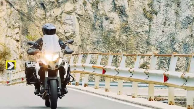 2018 New Benelli TRK 502 Adventure смотреть онлайн