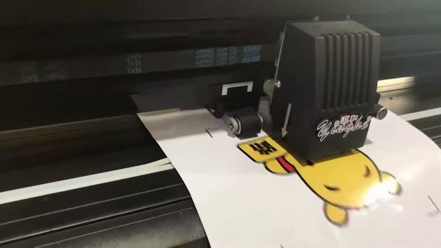 contour cutting plotter with size 720mm/1350mm смотреть онлайн
