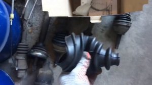 Про пыльники наружнего шруса на Логан.