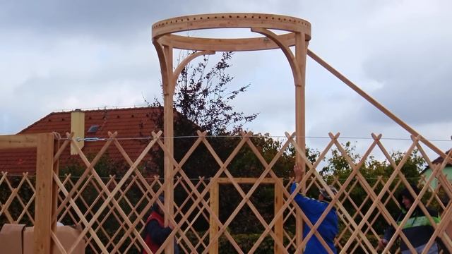10/2016 - Stavba jurty / Yurt installation / Как это сделано - Юрта / 蒙古包安裝 / смотреть онлайн