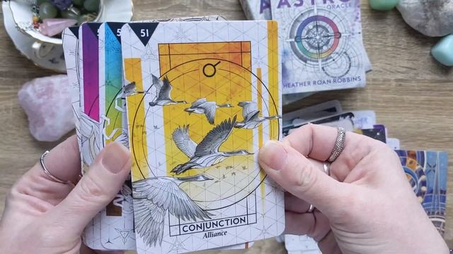 Starcodes Astro Oracle: My New Favorite Deck!❤? смотреть онлайн