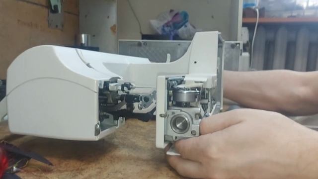 Pfaff заклинила, самый легкий способ починить своими руками