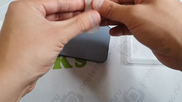 Защитное стекло на камеру для iPhone 13 Pro и iPhone 13 Pro Max смотреть онлайн