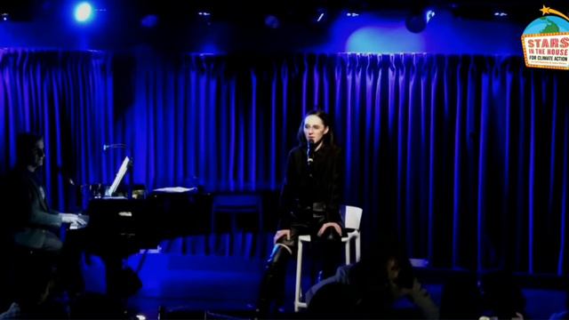 Lena Hall | Somewhere That's Green