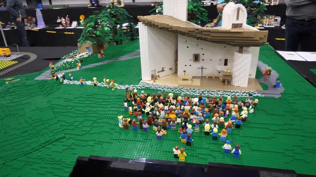 Weitere großartige Modelle aus LEGO-Steinen (Rundgang Skaerbaek2018 Teil 2) смотреть онлайн