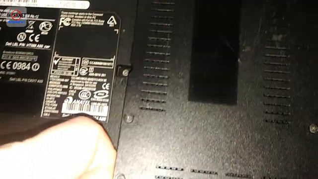 Dell Inspiron 1525 - Replace RAM & Cooler cleanup смотреть онлайн