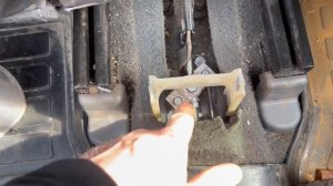 Как подтянуть ручник с салона хендай акцент