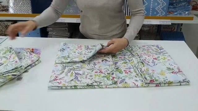 192 КПБ Сказка "Полевые цветы" с натяжной простыней смотреть онлайн