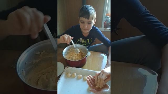 эклеры сегодня будут со сгущенкой смотреть онлайн