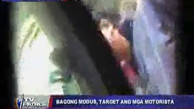 TV Patrol - 11/21/08 = 'You ran over my foot' scam - Jenesis "Jude" A. Decolin Jr. смотреть онлайн