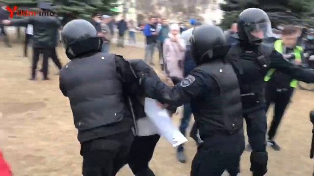 Центральная площадь Ижевска 21 апреля 2021 г. смотреть онлайн