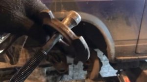 КАК БЫСТРО СНЯТЬ ПРУЖИНУ И ПОСТАВИТЬ СУПЕР СЪЁМНИКОМ ВАЗ 2107 ?