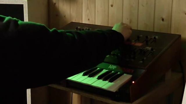 ARP Odyssey & Arturia ARP 2600V смотреть онлайн
