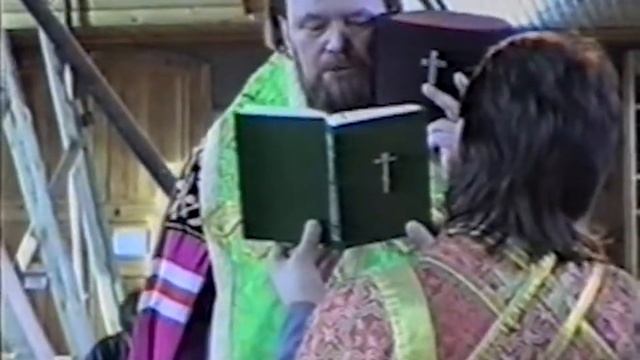 Симферополь. Освящение креста перед установкой на купол храма Трёх Святителей (10.02.1995) смотреть онлайн