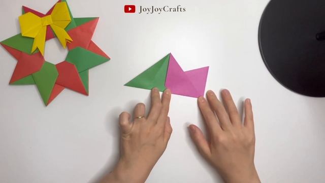 ?? DIY Origami Christmas Wreath: Craft Your Festive Decor! ?✨
