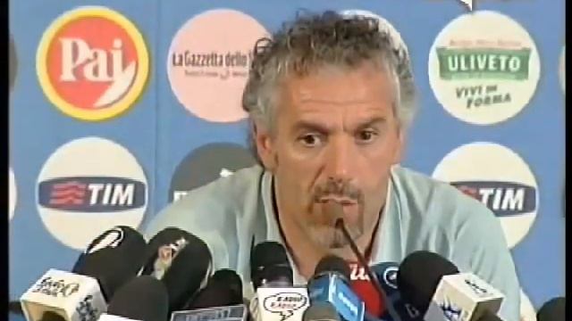 Roberto Donadoni. l'allenatore ringrazia смотреть онлайн